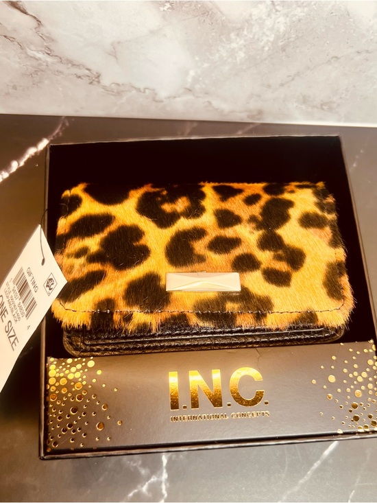 INC International Concepts Boxed Mini  Izzii Leopard Mini Bag. NWT RETAIL $59.50 - Picture 2 of 7